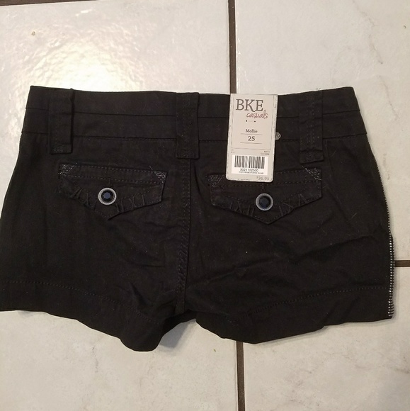 BKE casuals shorts - Picture 2 of 4